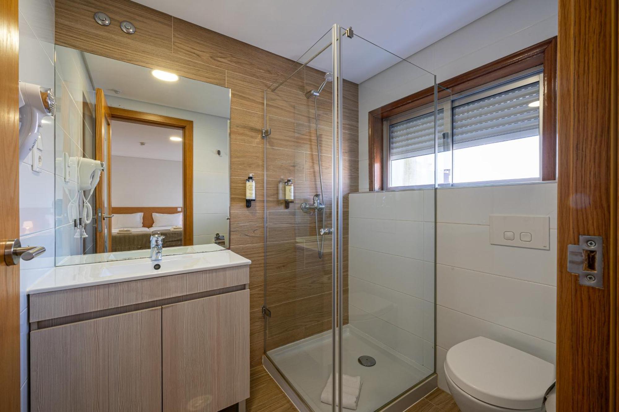 Central Suites 3 Sao Joao da Madeira Exterior photo