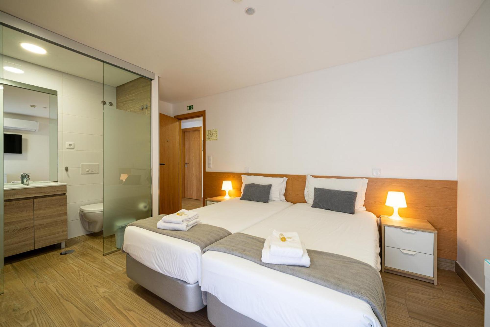 Central Suites 3 Sao Joao da Madeira Exterior photo